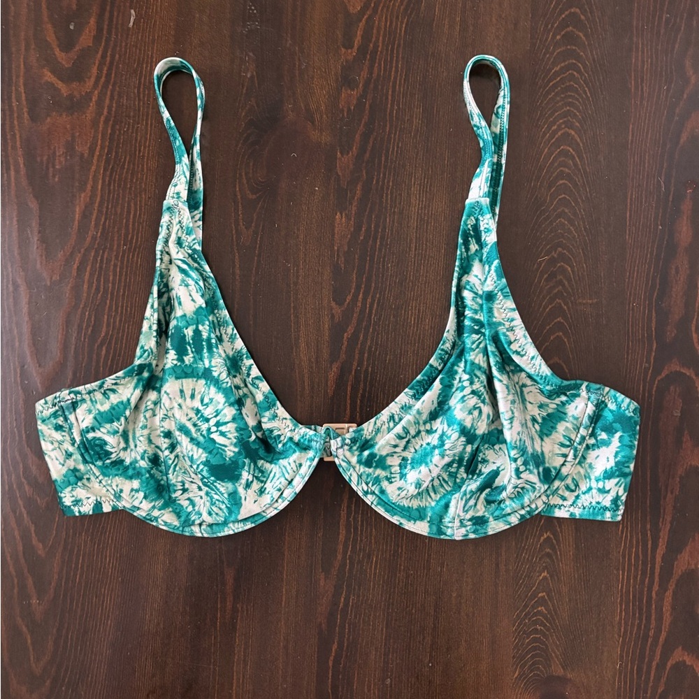 Kulani Kinis Green Tie-Dye Bikini Top
